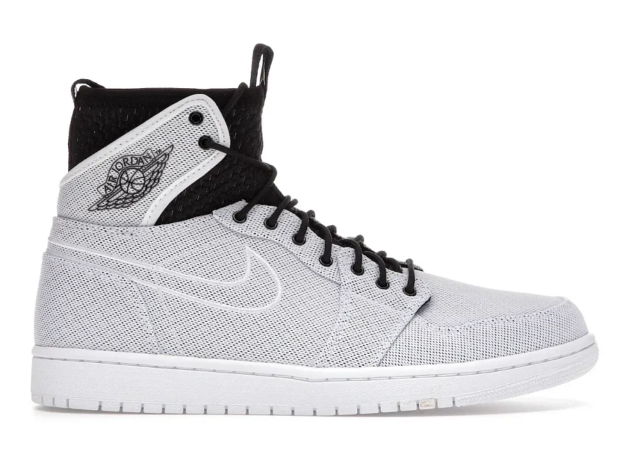 Фото № 1 с приближением к товару «‎Jordan 1 Retro Ultra High White Black»
