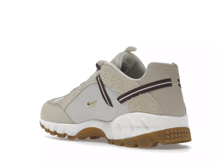 Фото № 4 с приближением к товару «‎Nike Air Humara LX Jacquemus Light Bone Gold »
