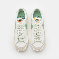 Фото № 4 с приближением к товару «‎Nike Blazer 77 »