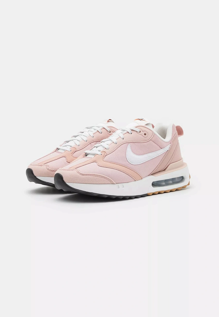 Фото № 2 с приближением к товару «‎AIR MAX DAWN»