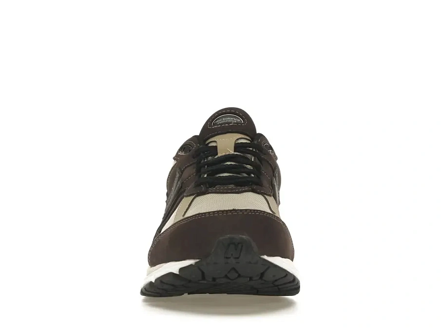 Фото № 2 с приближением к товару «‎New Balance 2002R»