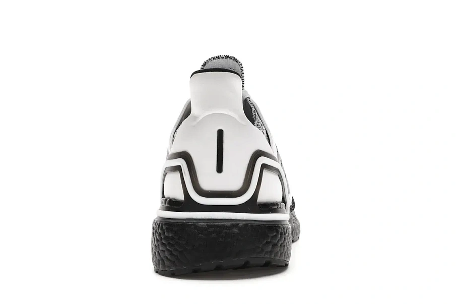 Фото № 4 с приближением к товару «‎adidas Ultra Boost 20 Oreo»