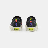 Фото № 3 с приближением к товару «‎Adidas Nizza Pride »
