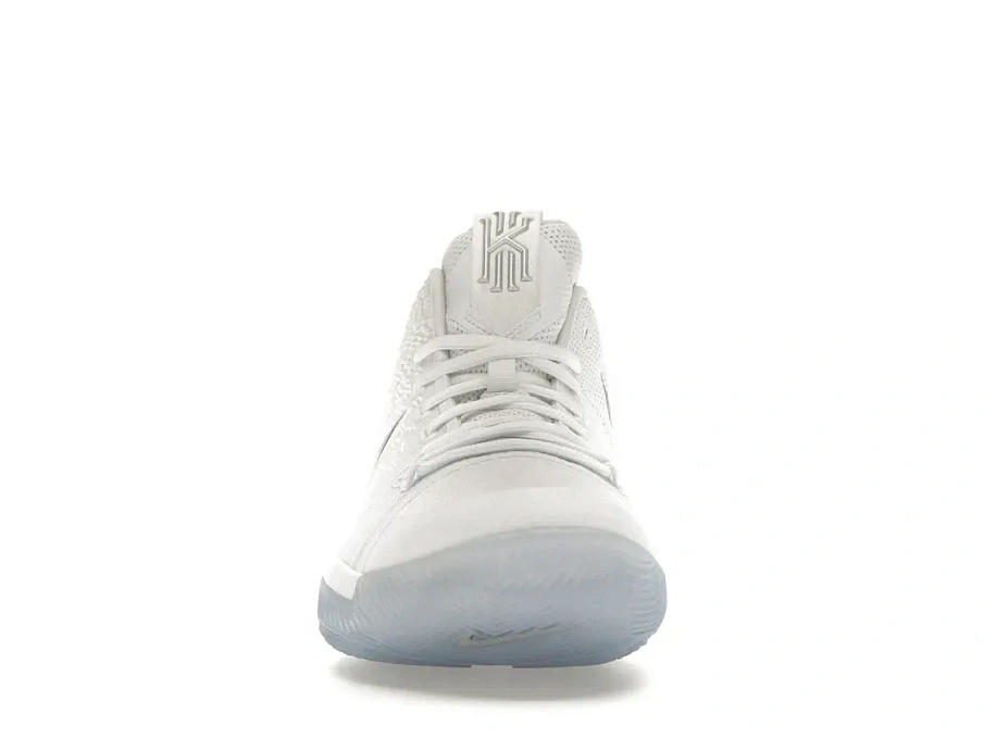 Фото № 2 с приближением к товару «‎Nike Kyrie 3 White Chrome»