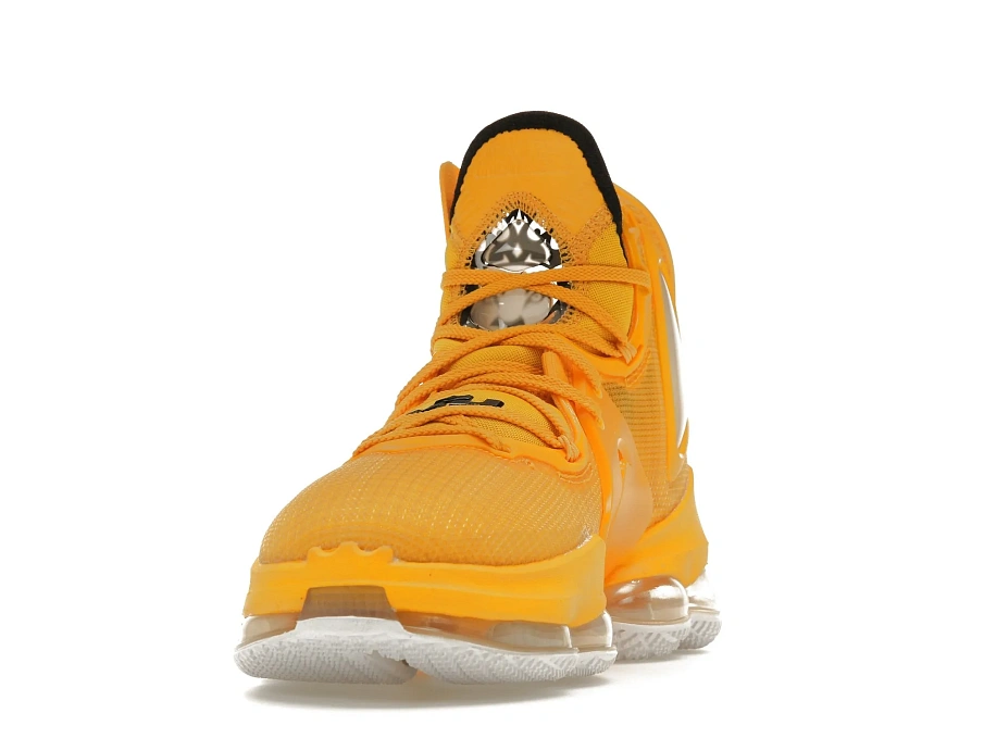 Фото № 3 с приближением к товару «‎Nike LeBron 19 Hard Hat»