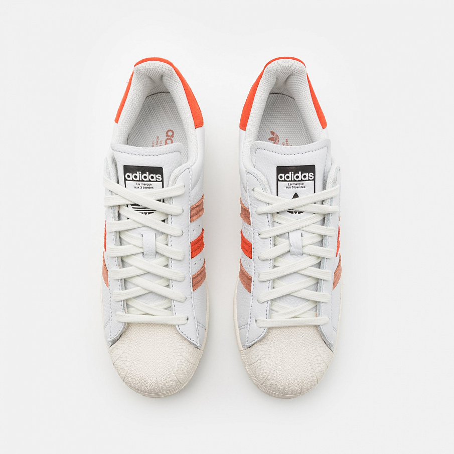 Фото № 4 с приближением к товару «‎Adidas Superstar »