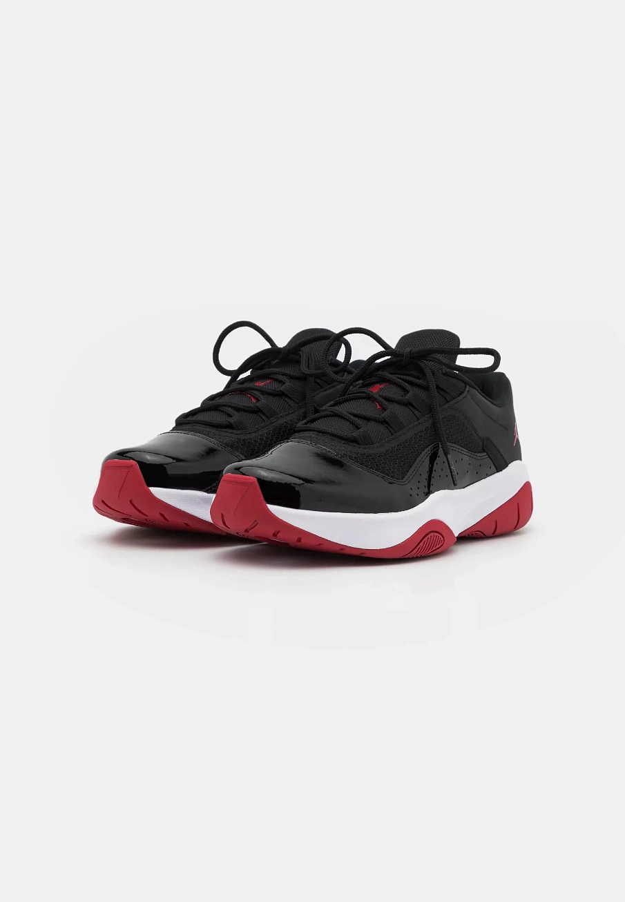 Фото № 3 с приближением к товару «‎AIR JORDAN 11 CMFT LOW V2»