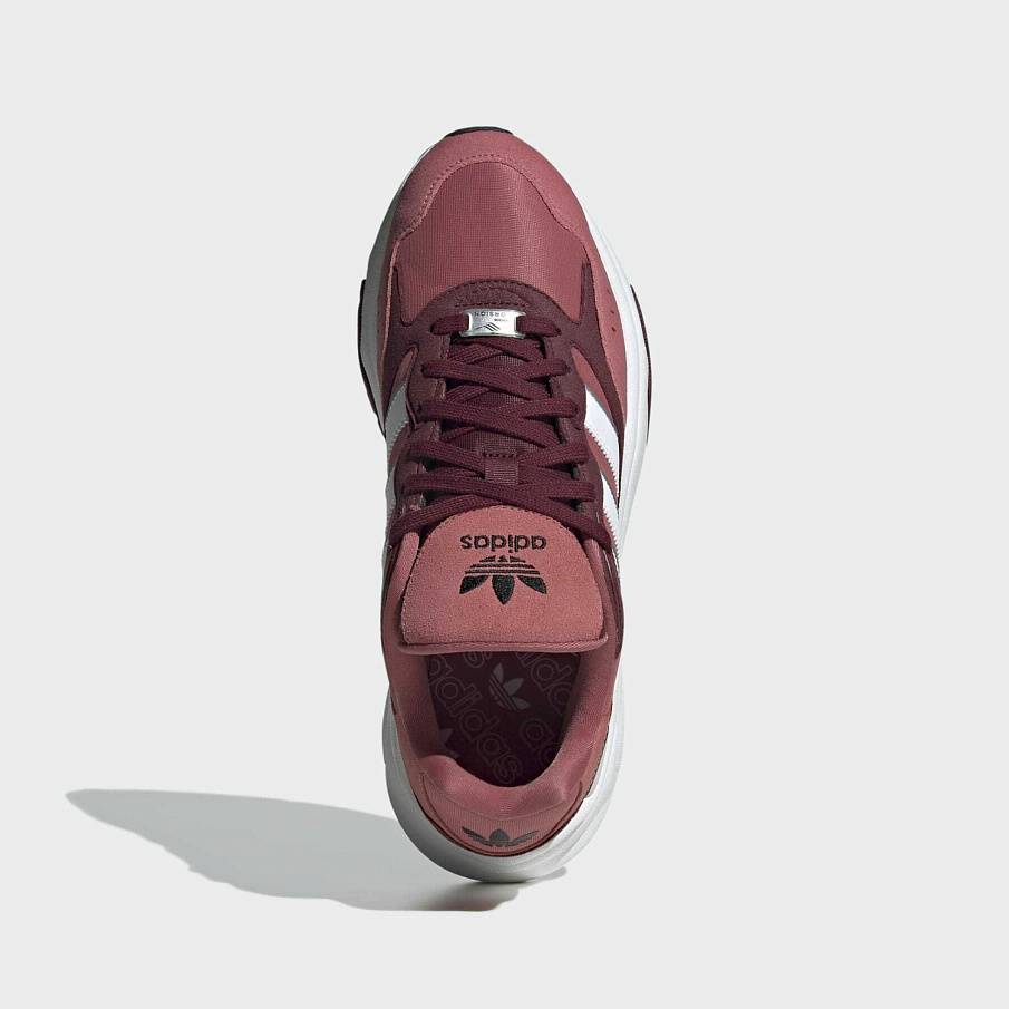 Фото № 3 с приближением к товару «‎Adidas Retropy F90 »