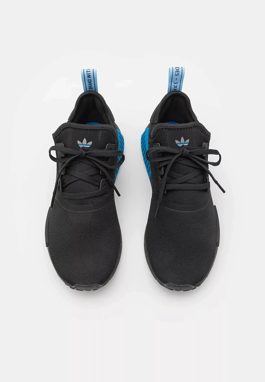 Фото № 4 с приближением к товару «‎NMD R1 UNISEX»