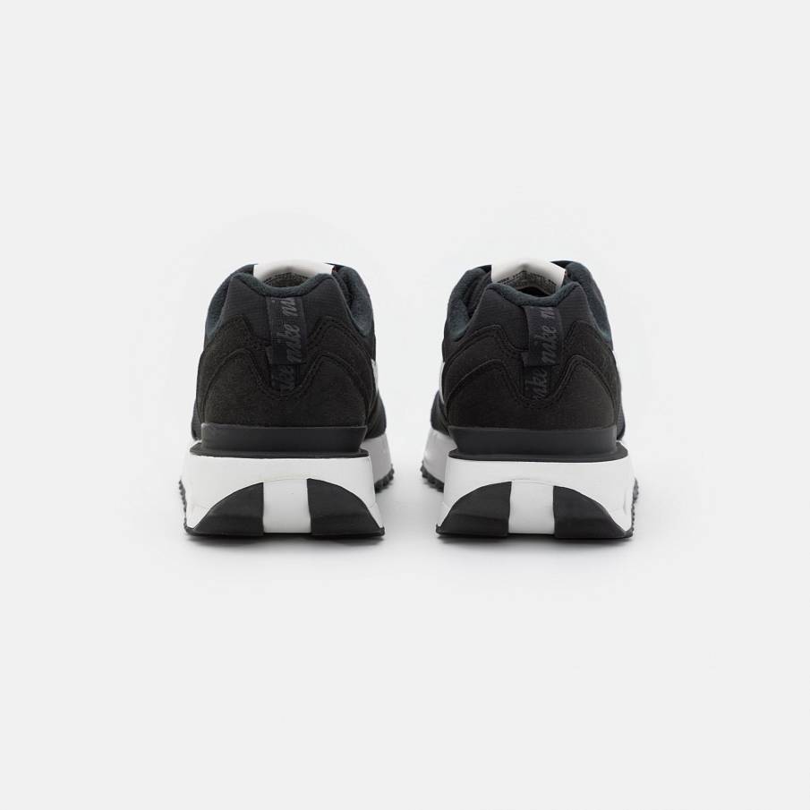 Фото № 4 с приближением к товару «‎Nike Air Max Dawn »