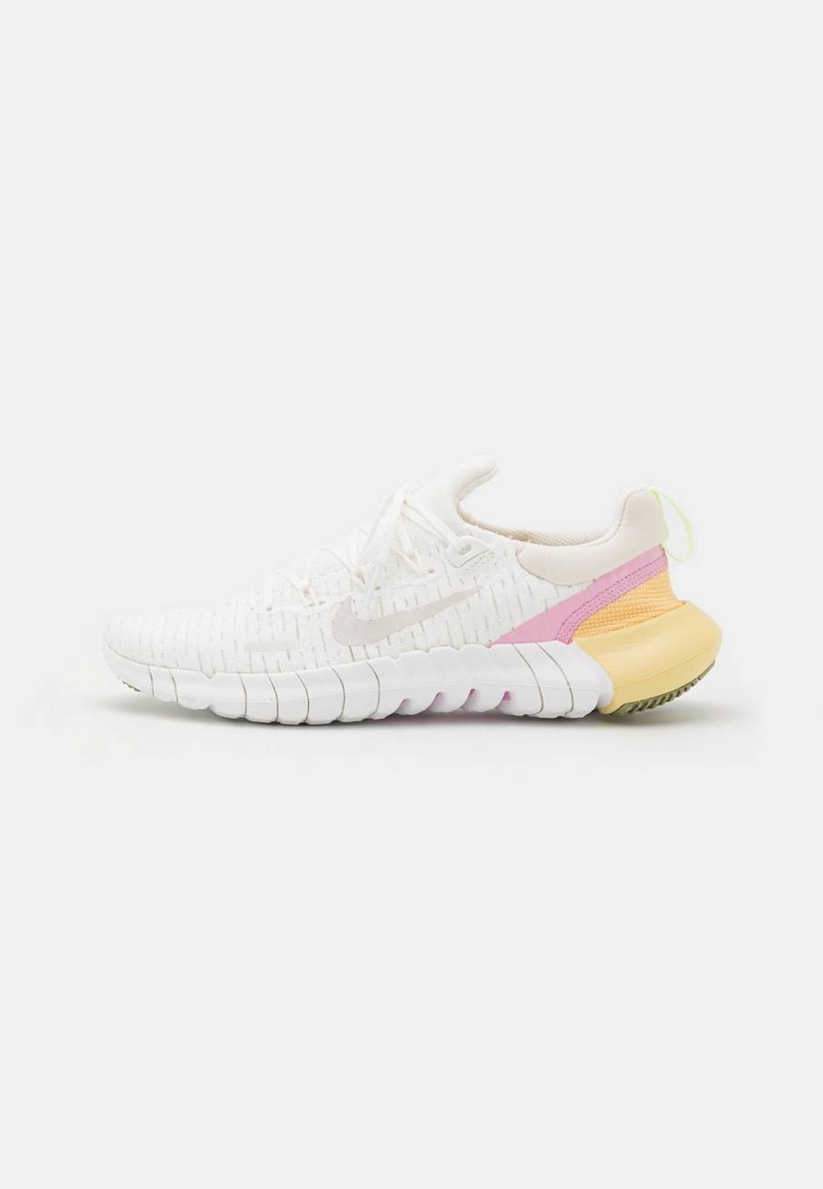 Фото № 1 с приближением к товару «‎Nike Free Rn 5.0 Next Nature»