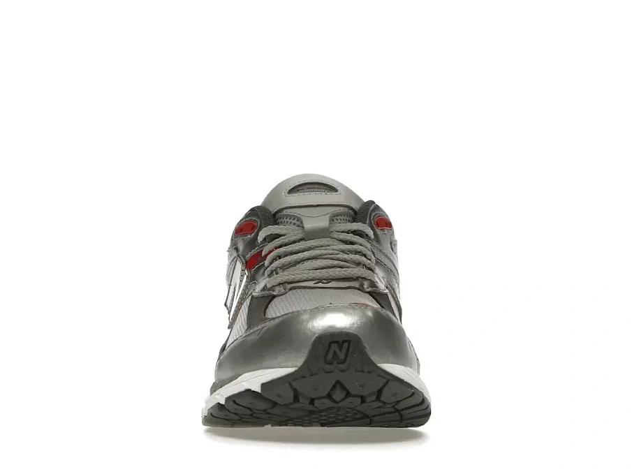 Фото № 2 с приближением к товару «‎New Balance 2002R»