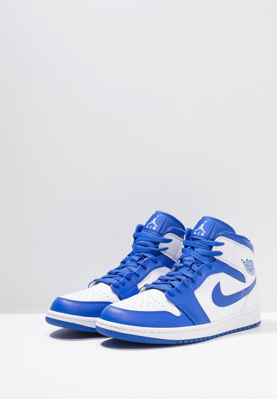 Фото № 3 с приближением к товару «‎Air Jordan 1 »