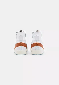 Фото № 2 с приближением к товару «‎BLAZER MID '77 JUMBO UNISEX»