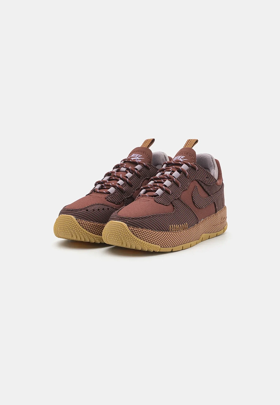 Фото № 4 с приближением к товару «‎AIR FORCE 1 WILD»