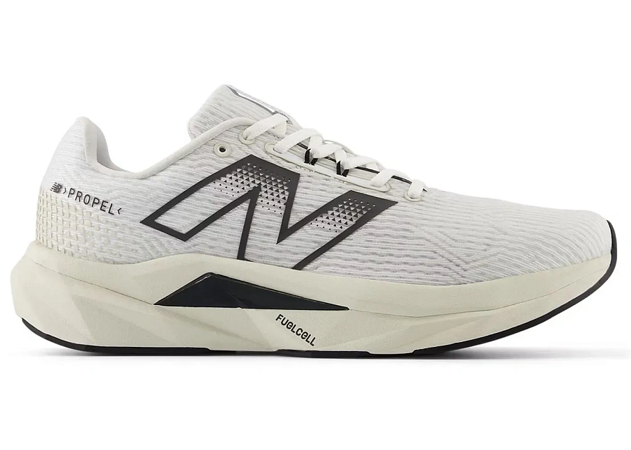 Фото № 1 с приближением к товару «‎New Balance FuelCell Propel v5»