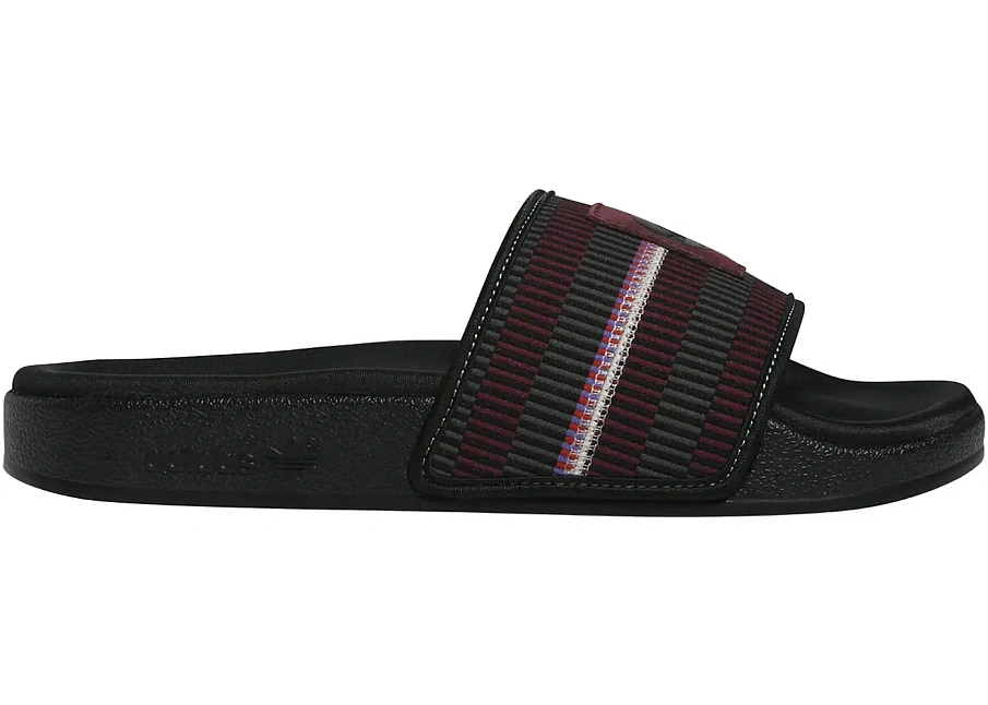 Фото № 1 с приближением к товару «‎adidas Adilette Slides Patchwork»