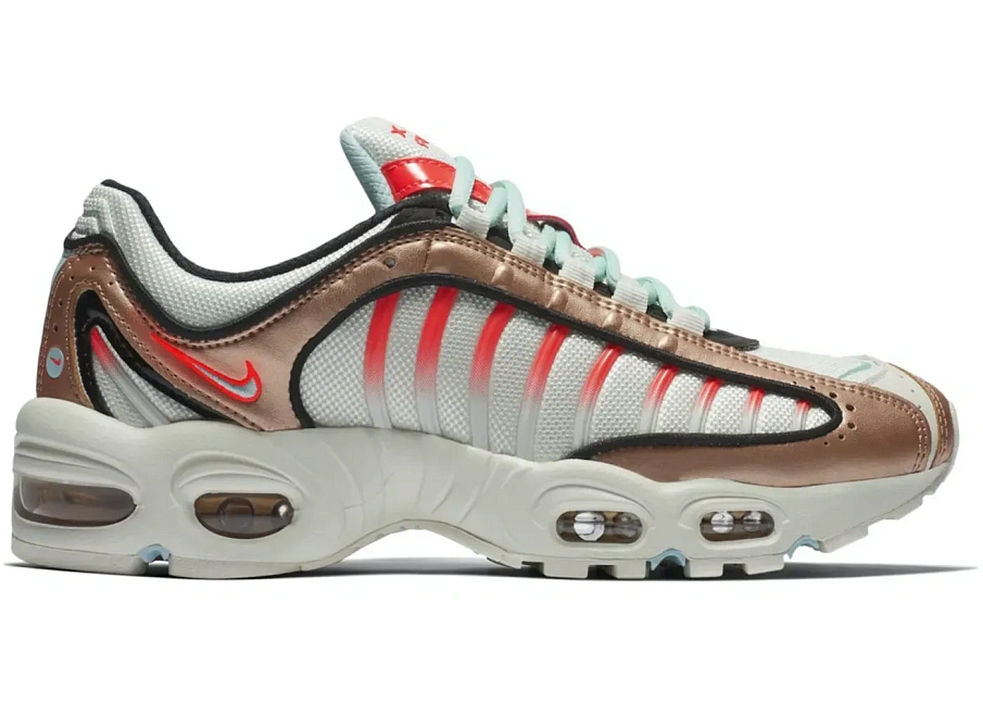 Фото № 1 с приближением к товару «‎Nike Air Max Tailwind 4 Metallic Bronze»