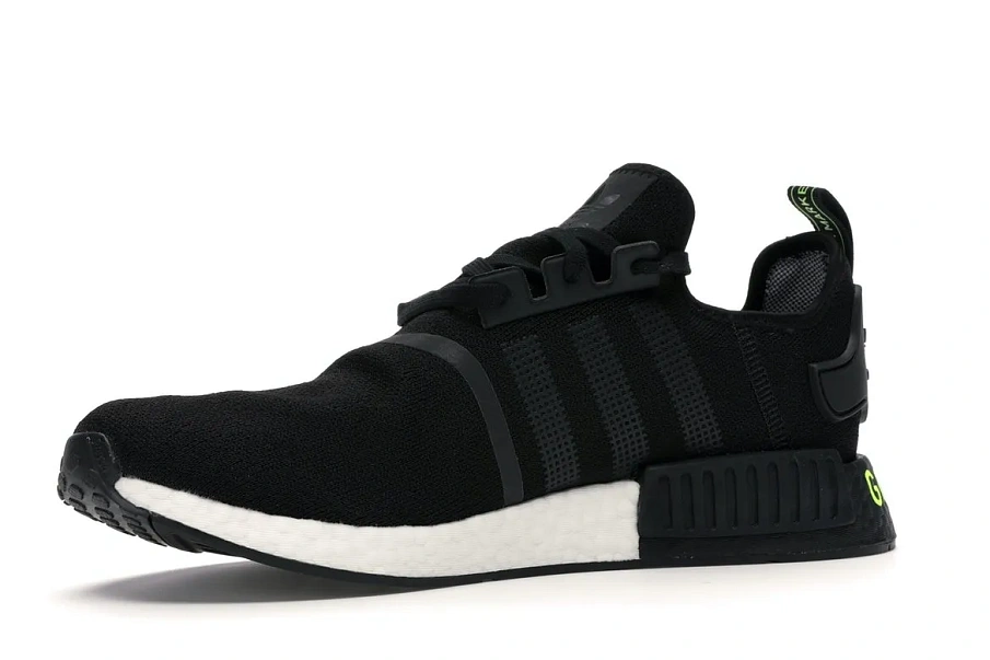 Фото № 2 с приближением к товару «‎adidas NMD R1 Gore-tex Core Black Solar Yellow»