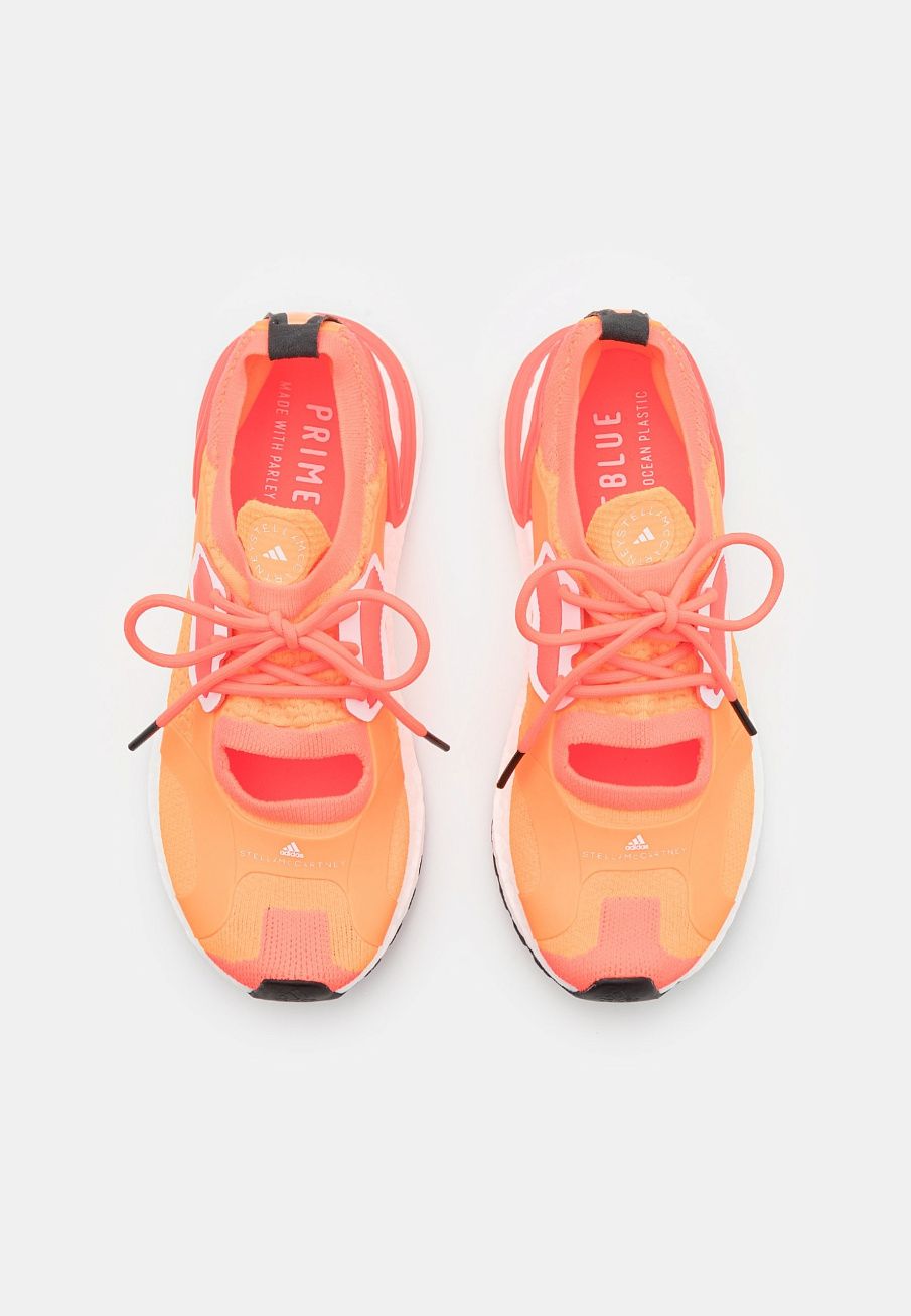 Фото № 3 с приближением к товару «‎Adidas Asmc Ultraboost»