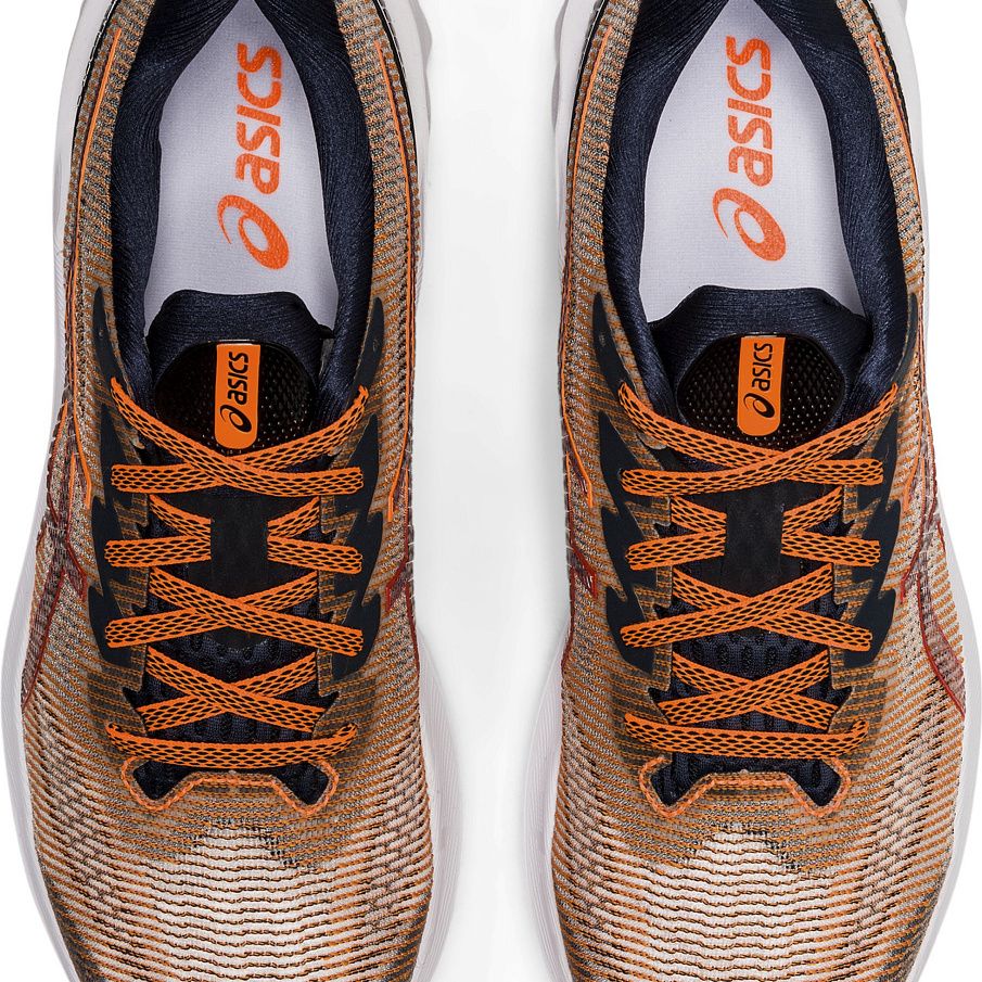 Фото № 3 с приближением к товару «‎Asics Novablast 2 LE »