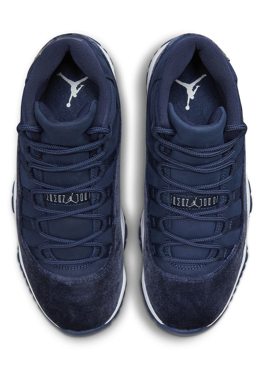 Фото № 3 с приближением к товару «‎Jordan Wmns Air 11 Retro »