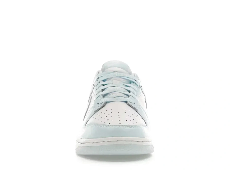 Фото № 2 с приближением к товару «‎Nike Dunk Low»