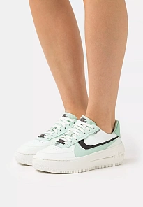 Фото № 2 с приближением к товару «‎AIR FORCE 1 PLT.AF.ORM»