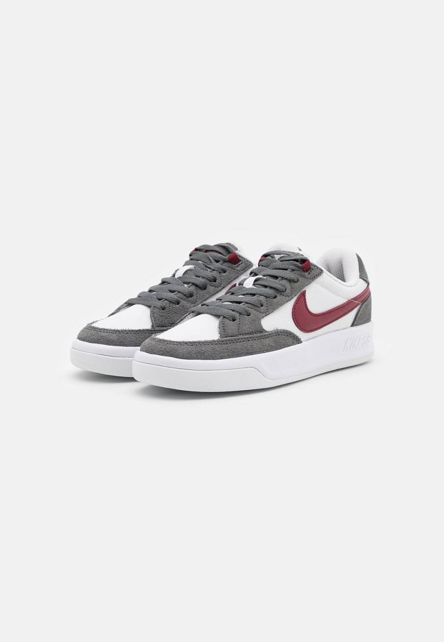 Фото № 1 с приближением к товару «‎Nike Adversary »