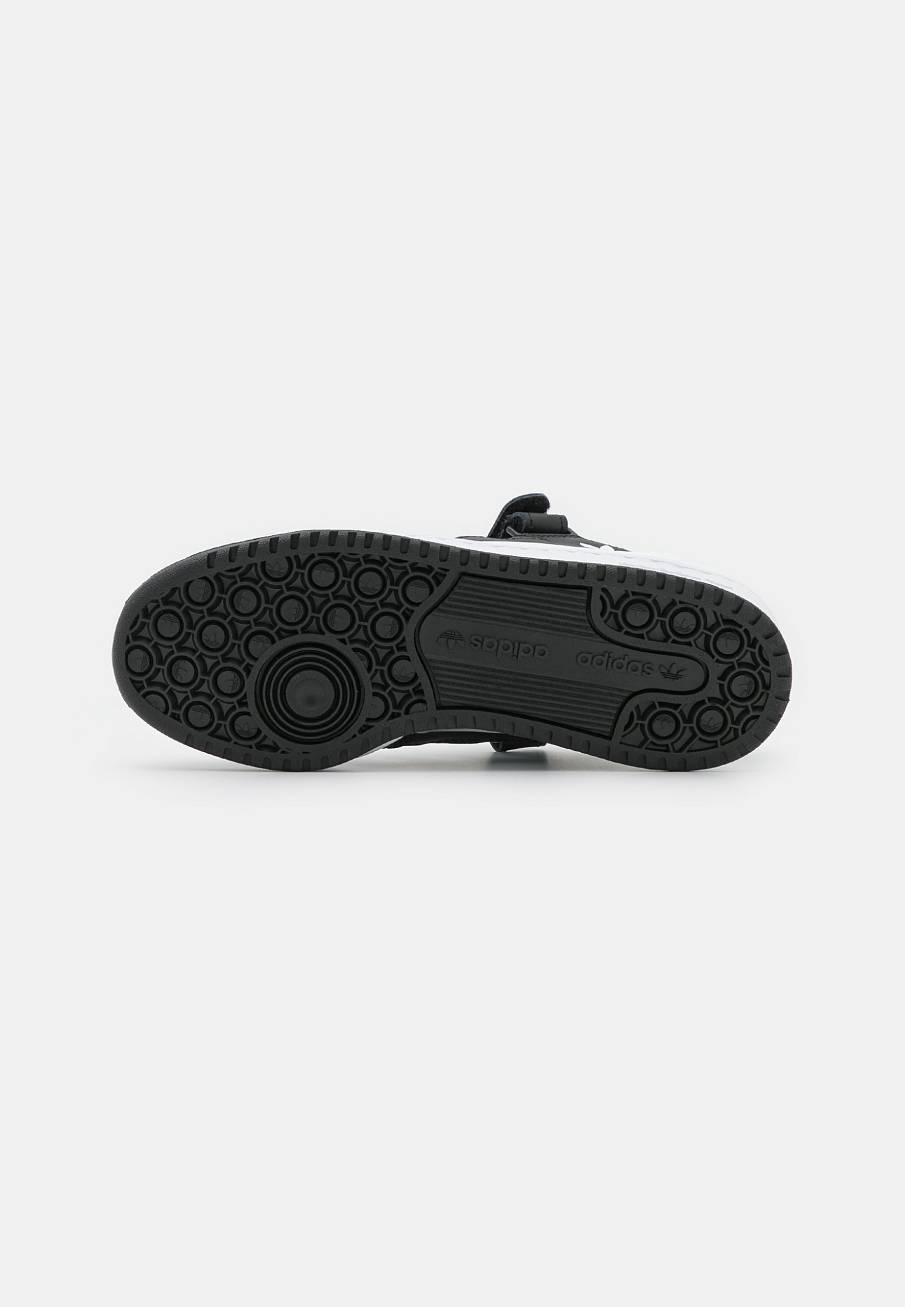 Фото № 5 с приближением к товару «‎Adidas Forum »