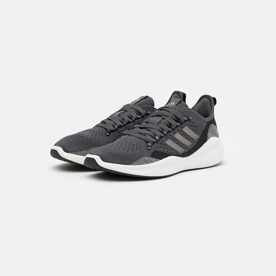 Фото № 2 с приближением к товару «‎Adidas 2.0 »