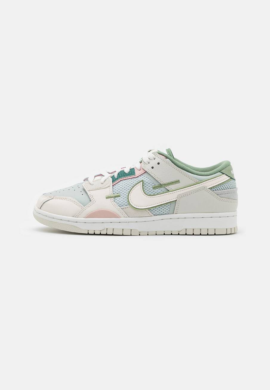 Фото № 1 с приближением к товару «‎Nike Dunk Scrap SE »