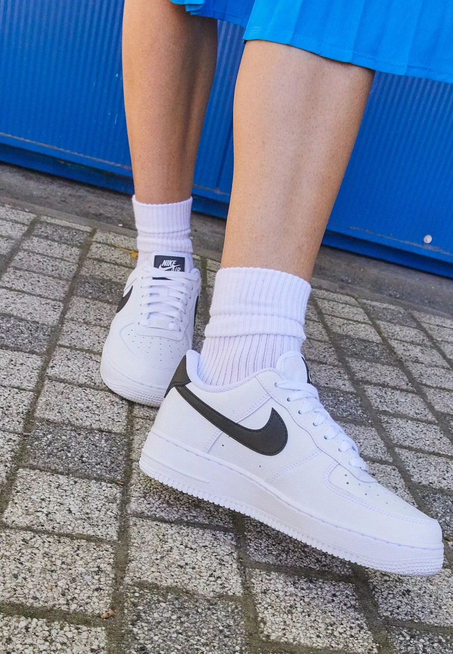 Фото № 3 с приближением к товару «‎AIR FORCE 1 '07 REC»