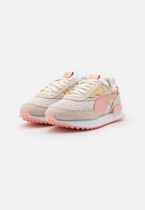 Фото № 3 с приближением к товару «‎Puma Future Rider Chrome »