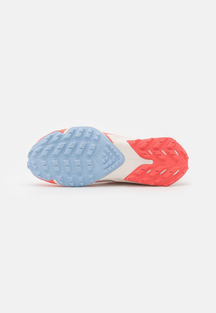Фото № 5 с приближением к товару «‎Nike Air Zoom Terra Kiger 7»