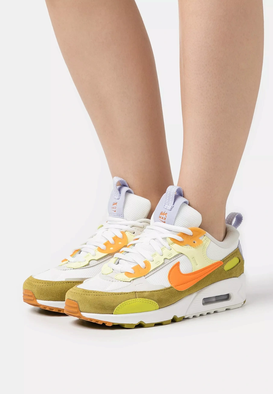 Фото № 4 с приближением к товару «‎AIR MAX 90 FUTURA»
