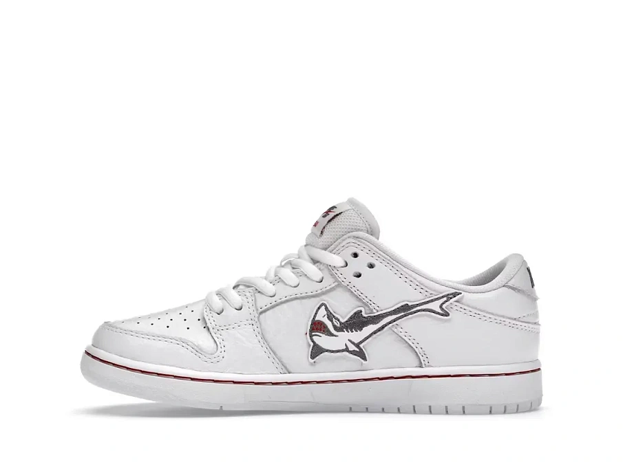 Фото № 3 с приближением к товару «‎Nike SB Dunk Low»
