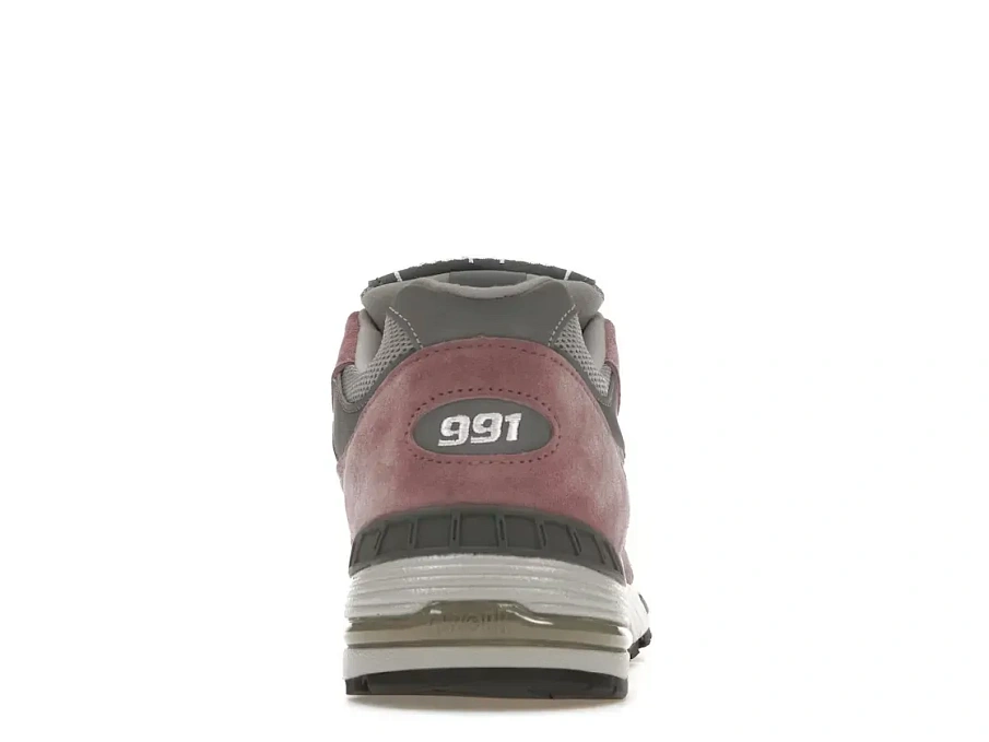 Фото № 4 с приближением к товару «‎New Balance 991 MiUK»