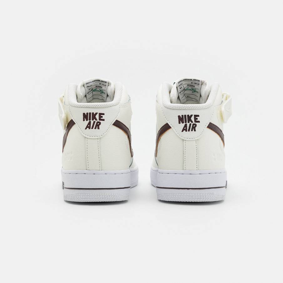 Фото № 3 с приближением к товару «‎Nike Air Force 1 ’07 Lv8 40th »