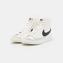 Фото № 4 с приближением к товару «‎Nike Blazer 77 »