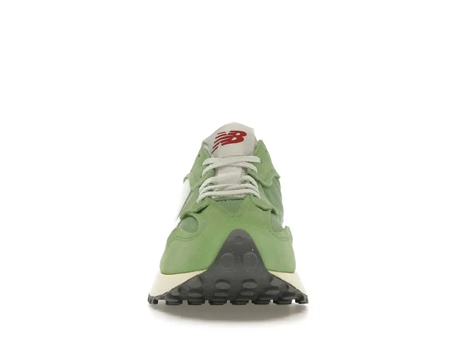 Фото № 2 с приближением к товару «‎New Balance 327»