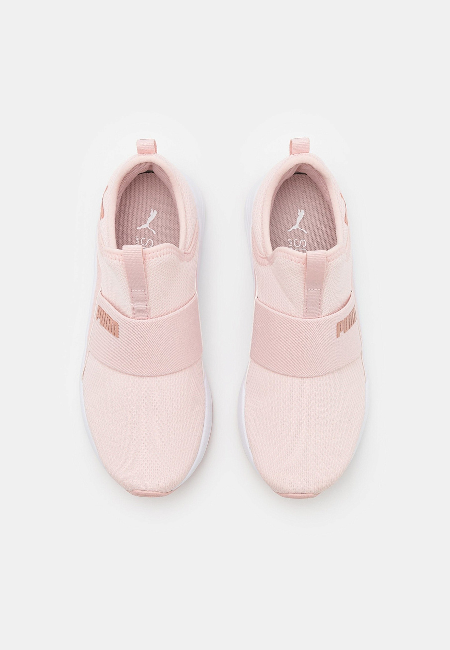 Фото № 4 с приближением к товару «‎Puma Softride Sophia»