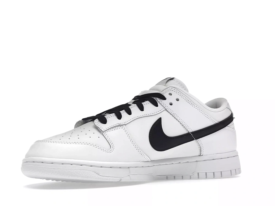 Фото № 4 с приближением к товару «‎Nike Dunk Low Reverse Panda»