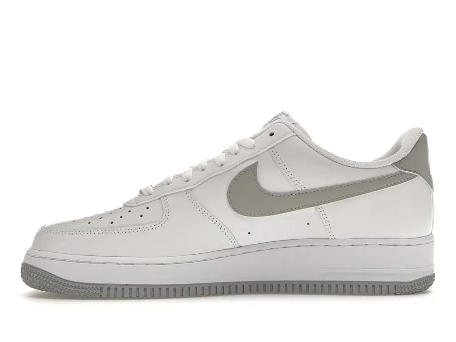 Фото № 3 с приближением к товару «‎Nike Air Force 1 Low '07»
