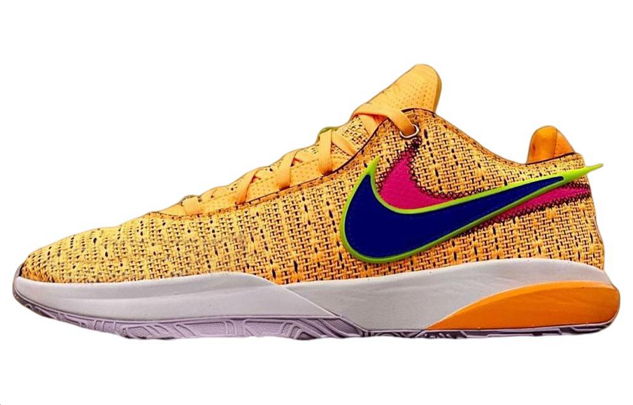 Фото № 1 с приближением к товару «‎ Nike Lebron 20 Basketball shoes»