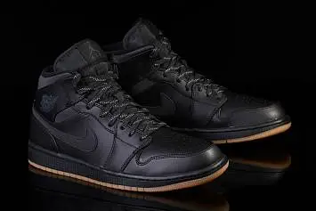Nike Air Jordan 1 Retro Winterized  - 2
