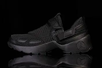 Nike Air Jordan LX  - 1
