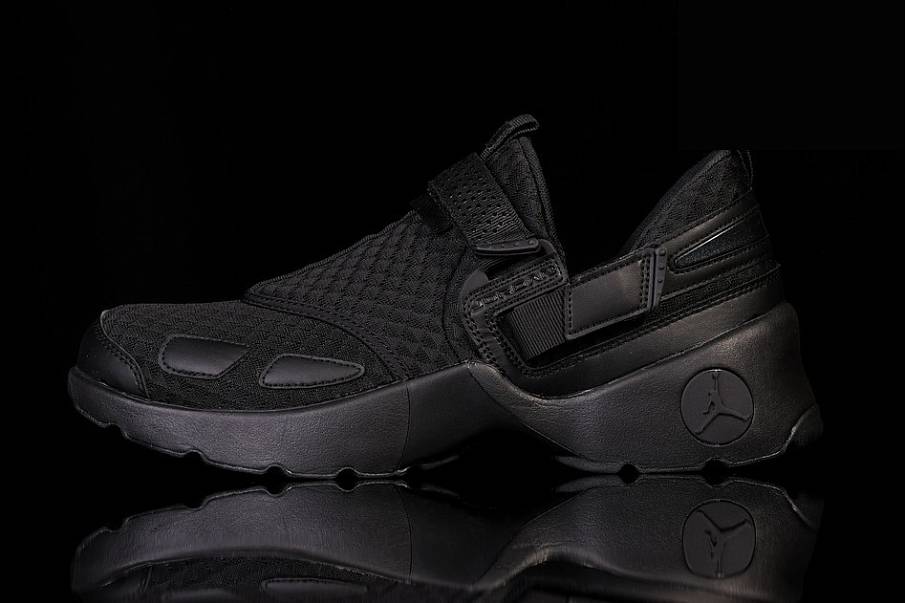Фото № 1 с приближением к товару «‎Nike Air Jordan LX »