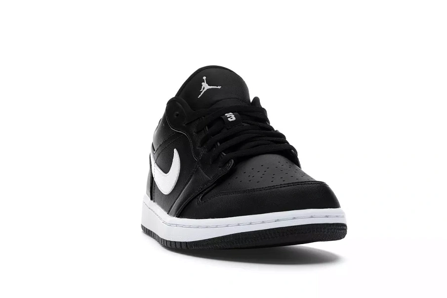 Фото № 3 с приближением к товару «‎Jordan 1 Low Black White »