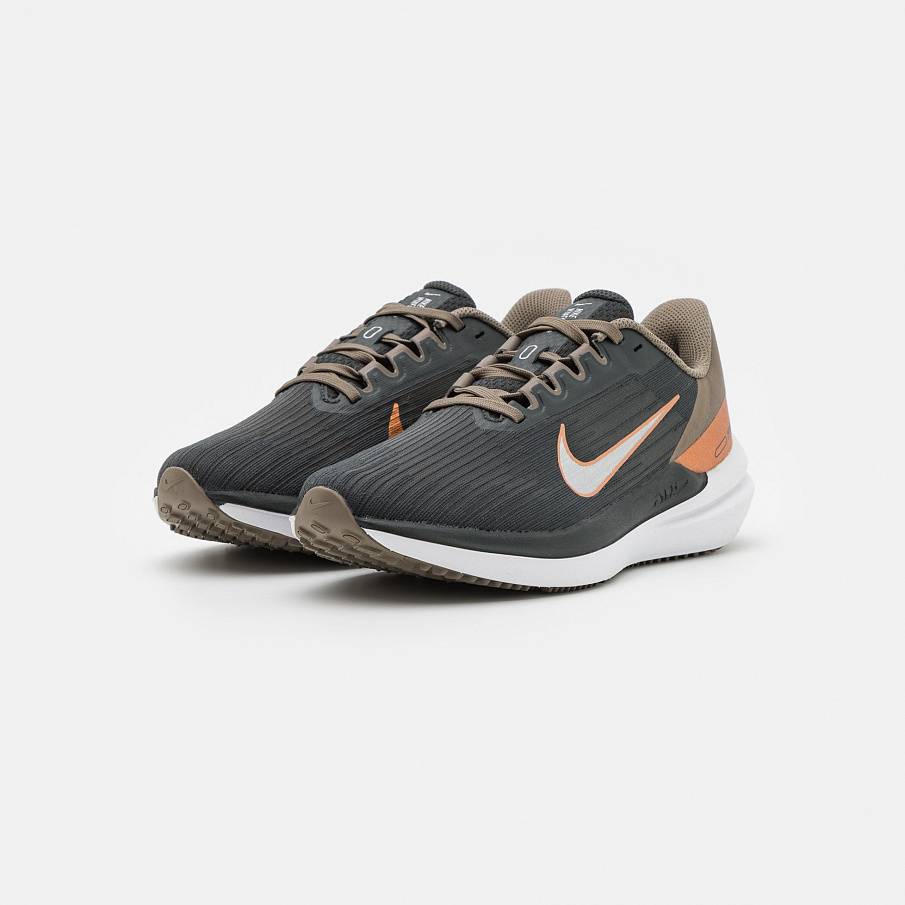 Фото № 2 с приближением к товару «‎Nike Wmns Air Winflo 9»